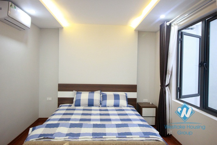 Lovely studio for rent in Hoang Hoa Tham street, near city center.